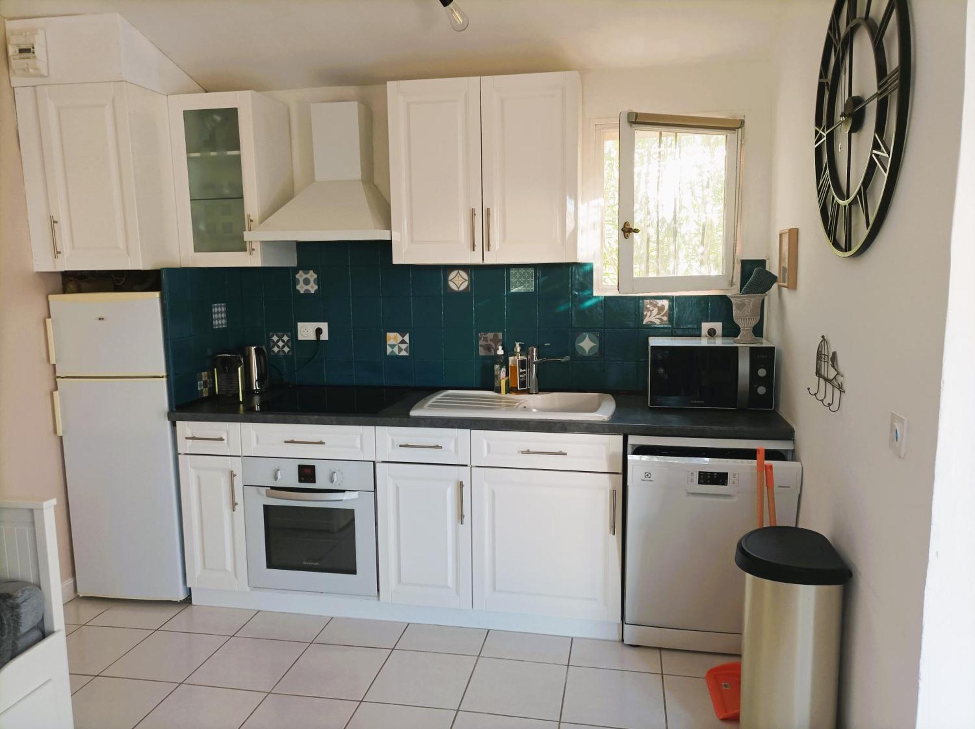 Petit à 2 Pas Du Village Appartement *